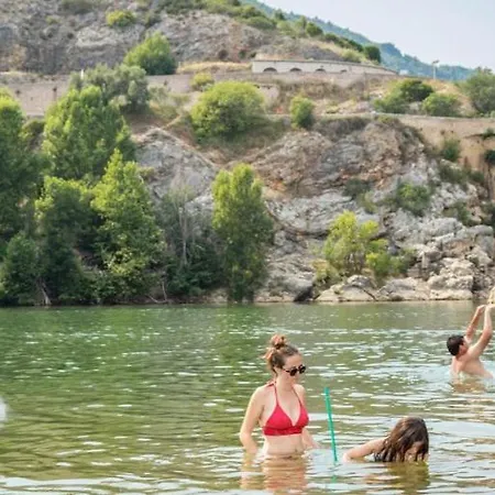 Charmante Maison A Guilhem Le Desert